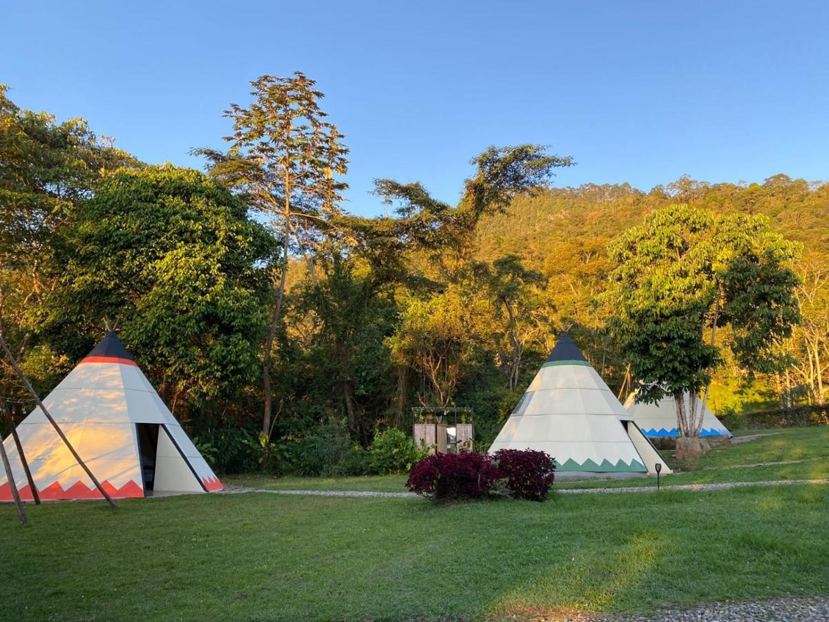فندق Bosque De Aventura & Glamping Refugio Del Bosque لا ميسا المظهر الخارجي الصورة